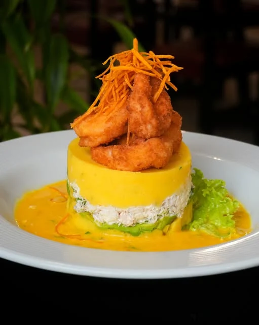 Causa con preparación marina